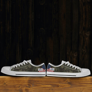 Camo MAGA - Men's low top shoes